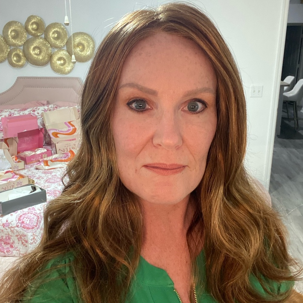 Raquel Welch Cinnamon auburn lace front wig. Average size cap